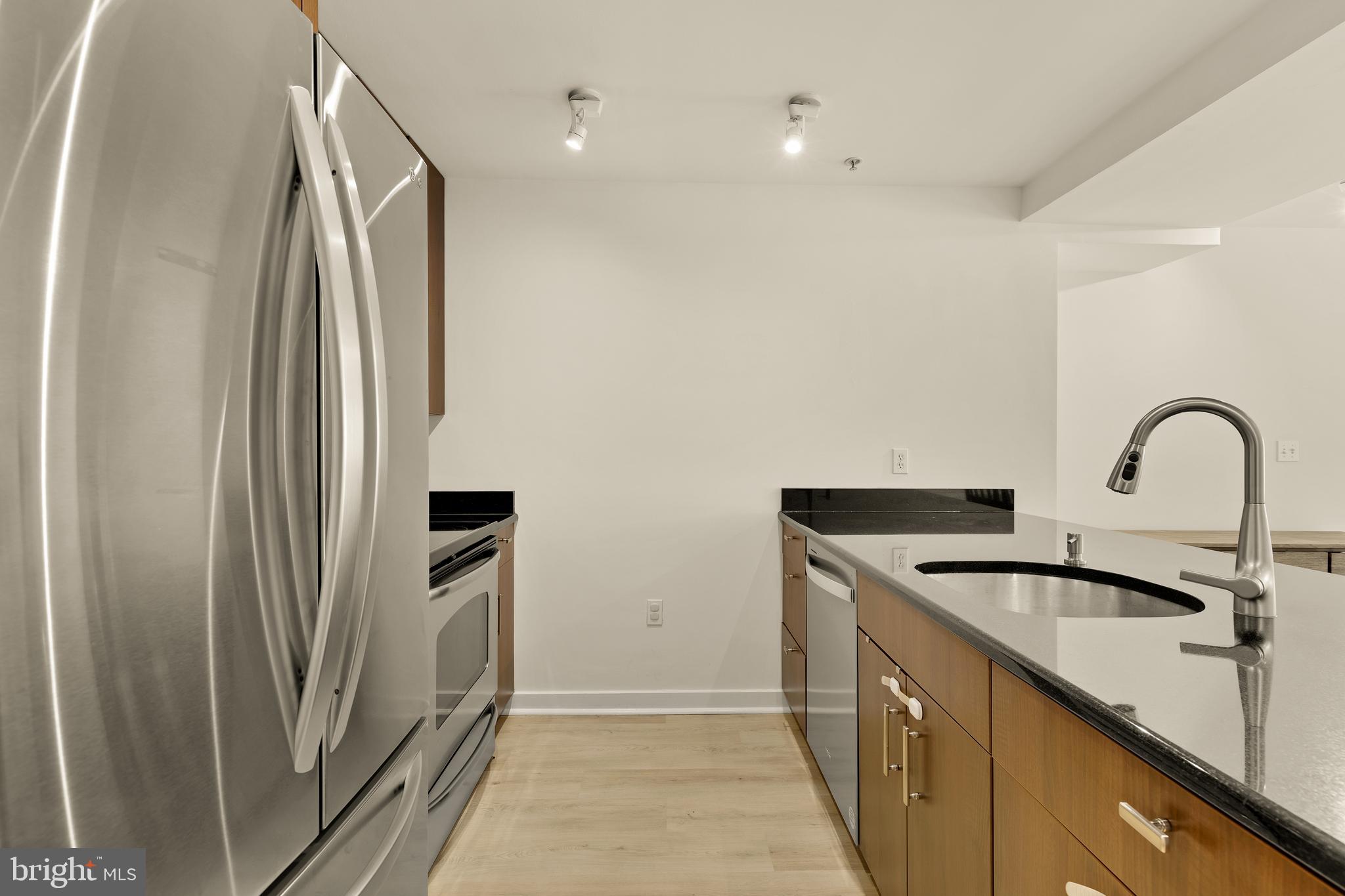 1423 NEWTON STREET NW 204