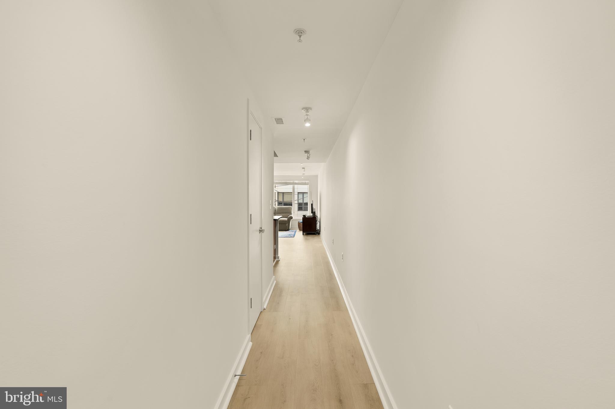 1423 NEWTON STREET NW 204