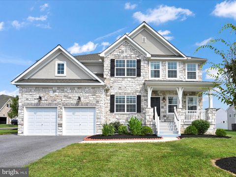 Photo of 101 Wayland Drive, LANDISVILLE, PA 17538 (MLS # PALA2074474)