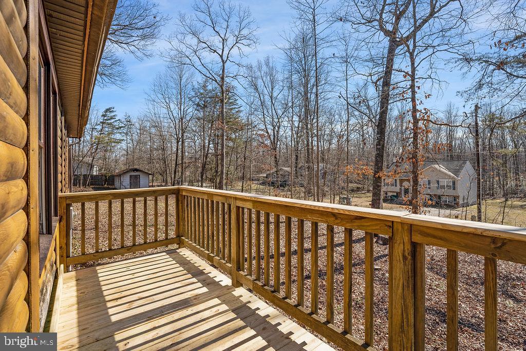 HIDDEN LAKE - Residential