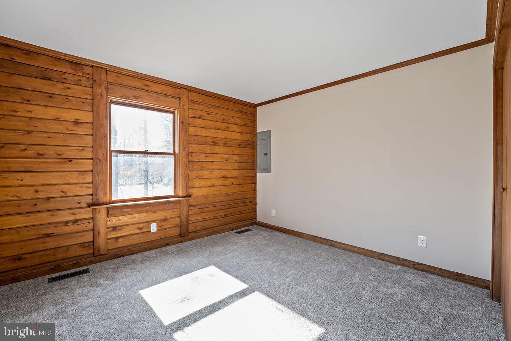 HIDDEN LAKE - Residential