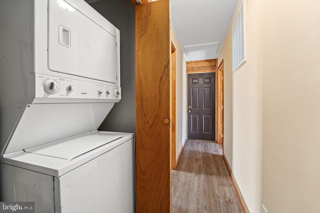 HIDDEN LAKE - Residential