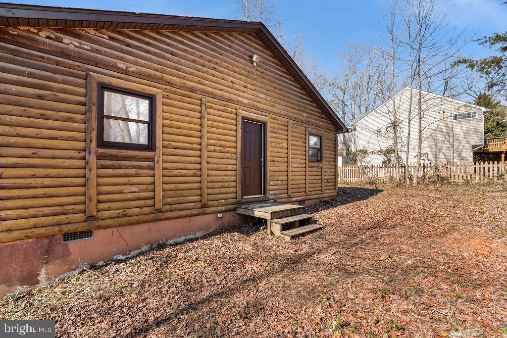 HIDDEN LAKE - Residential