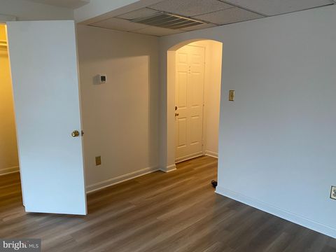 1816 QUEENS LANE ARLINGTON VA 22201