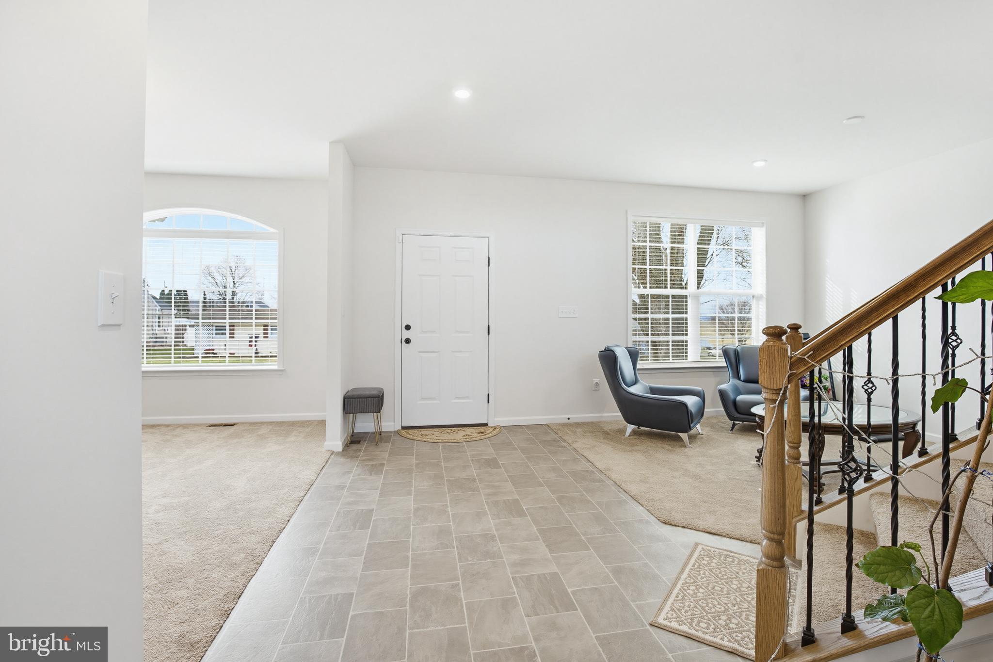 1525 VILLAGE ROAD