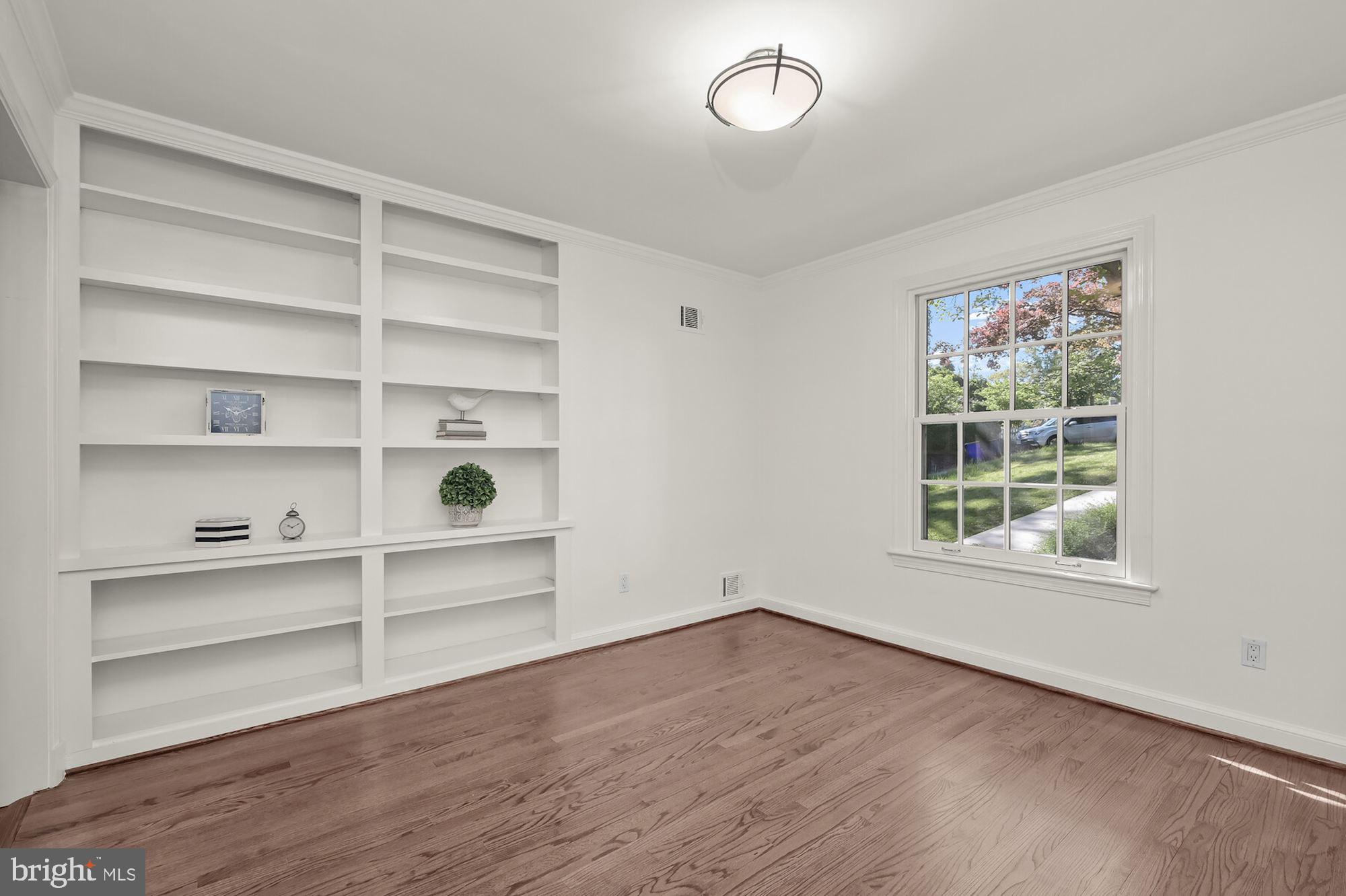 WESTMORELAND HILLS - Residential