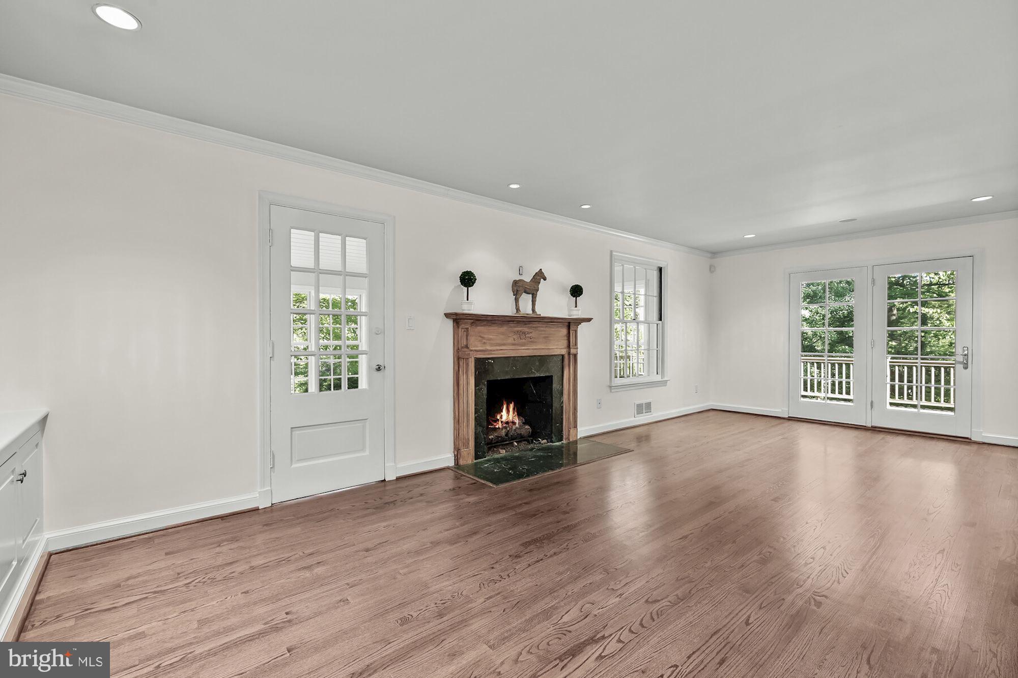 WESTMORELAND HILLS - Residential