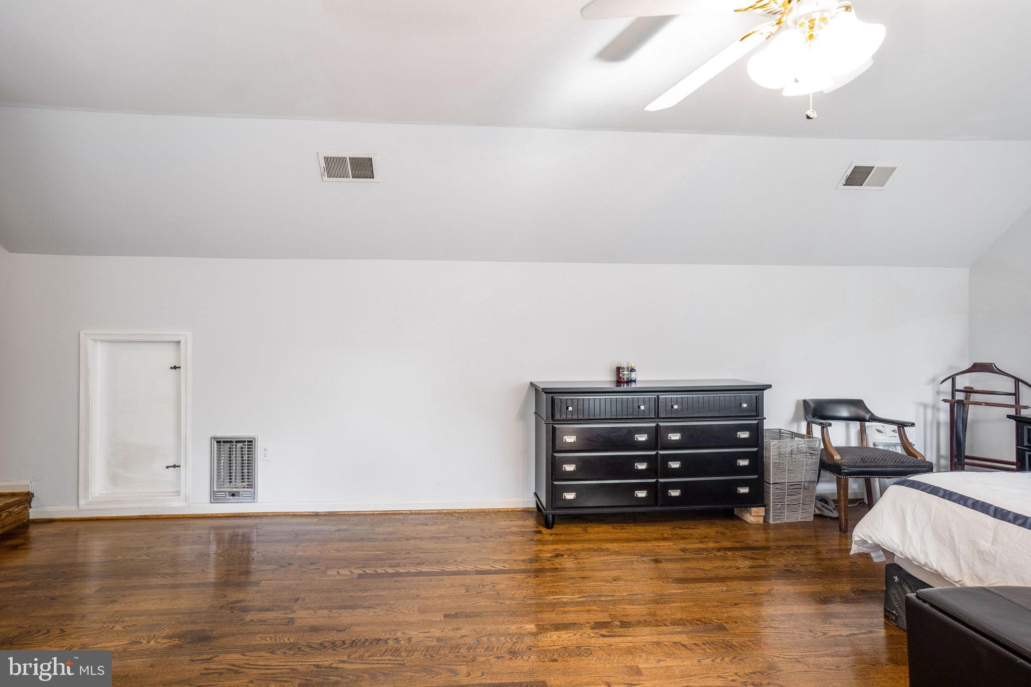 STONEGATE - Residential