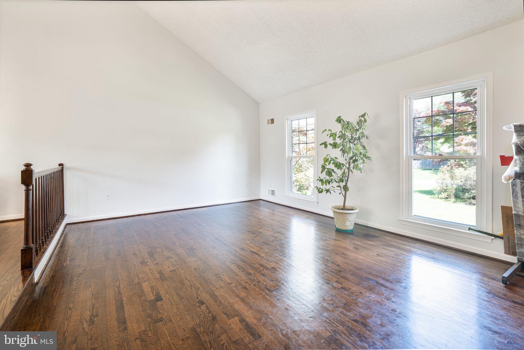 STONEGATE - Residential