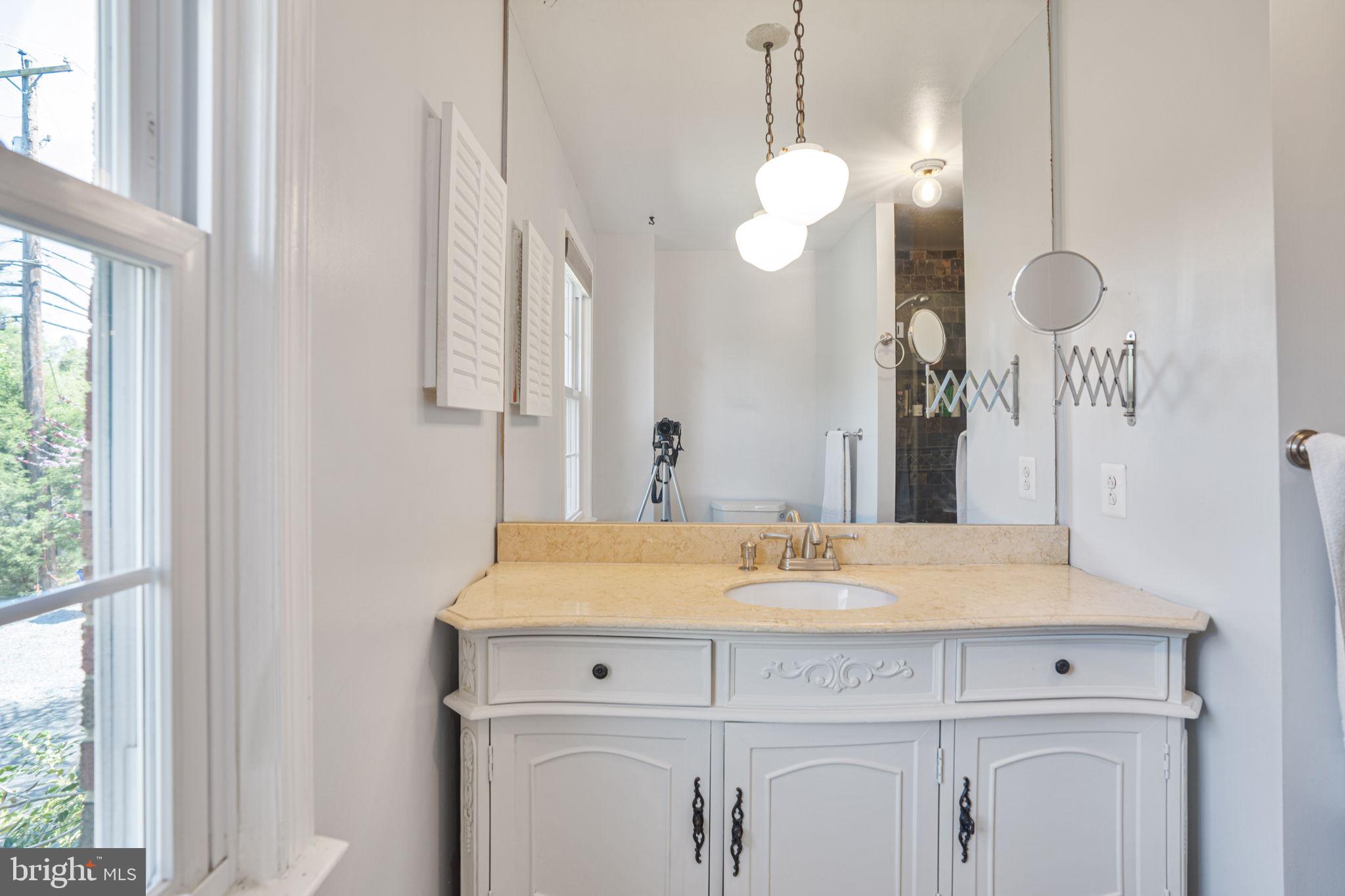 STONEGATE - Residential