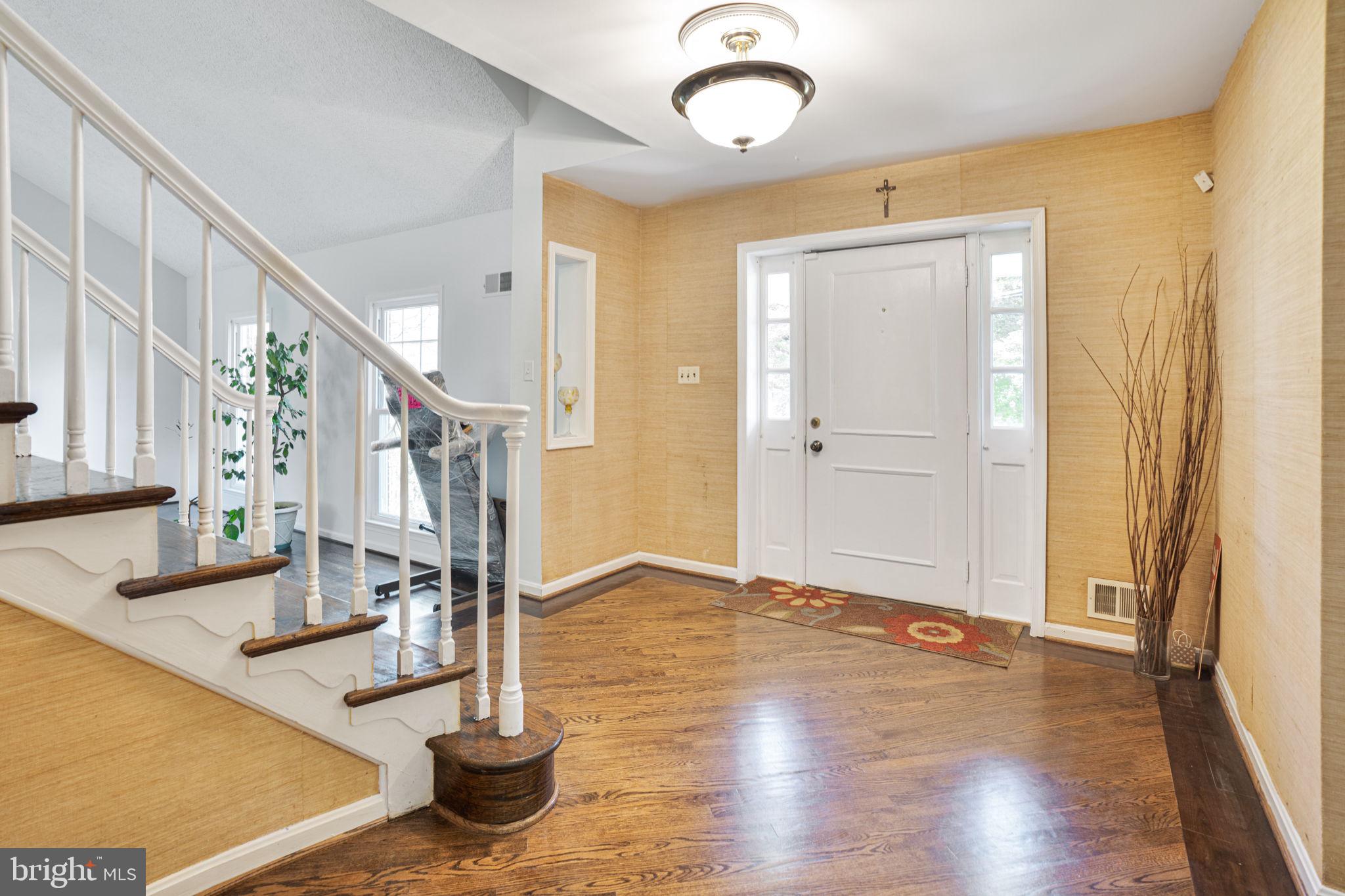 STONEGATE - Residential