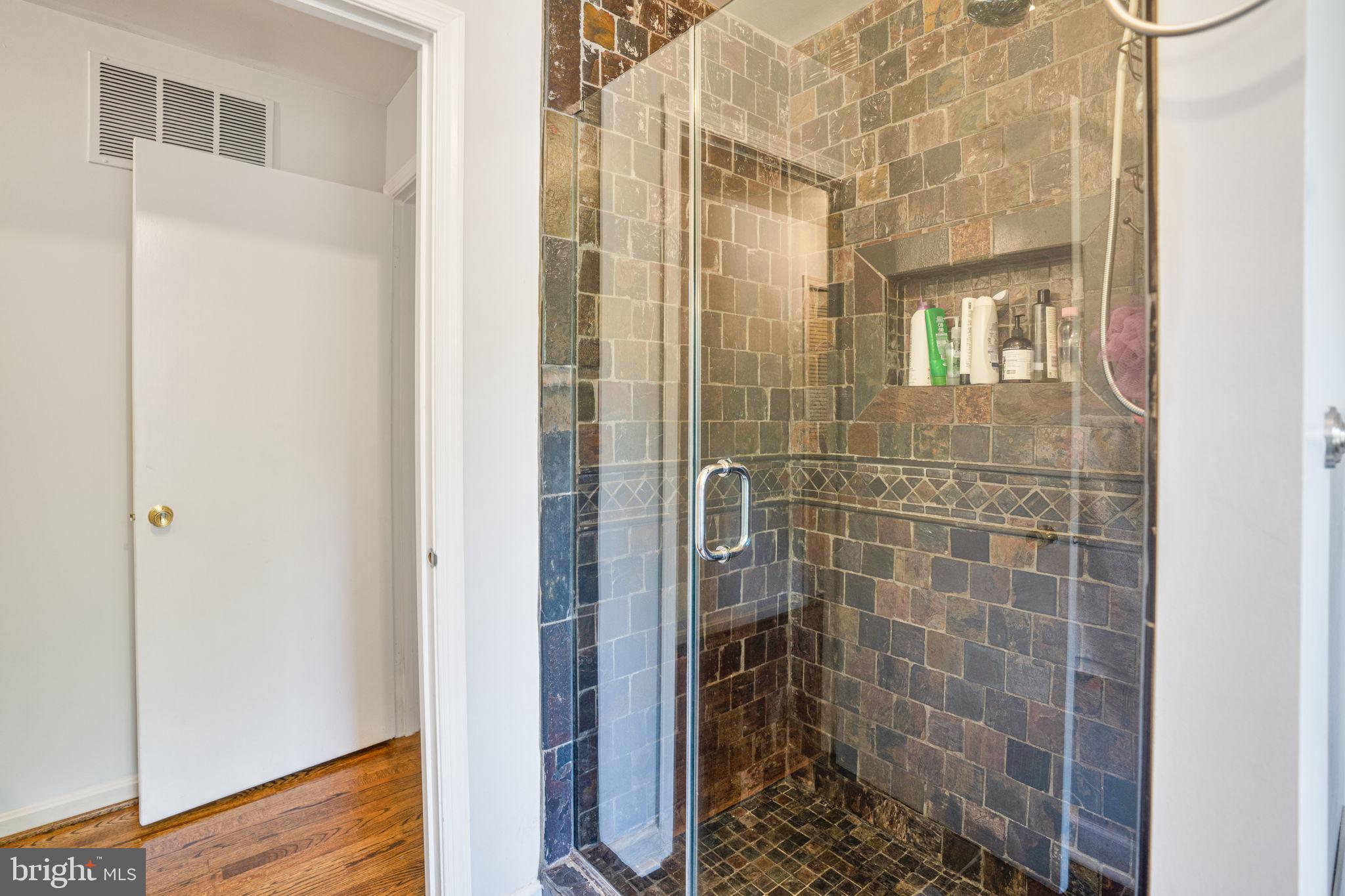 STONEGATE - Residential