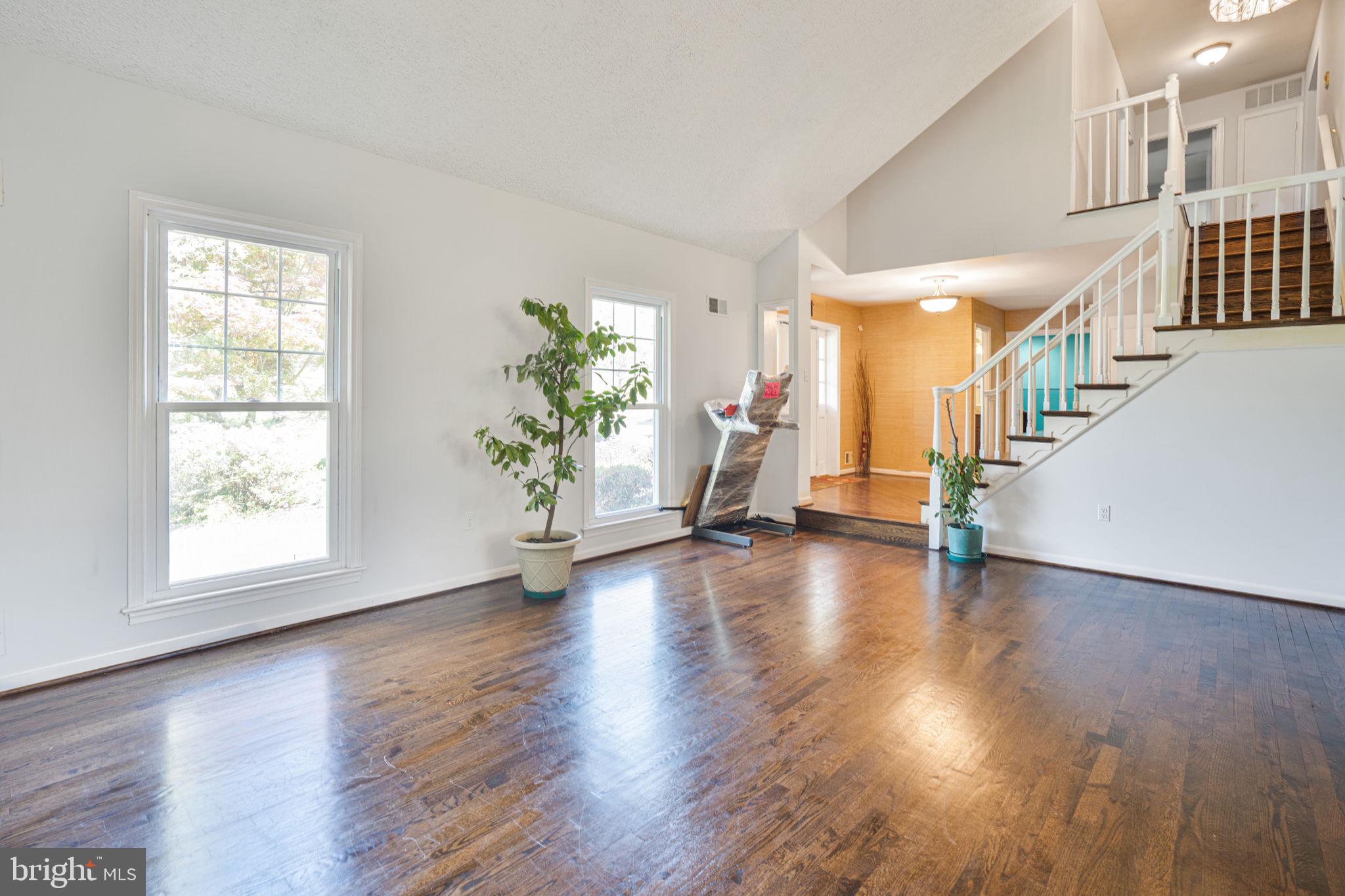 STONEGATE - Residential