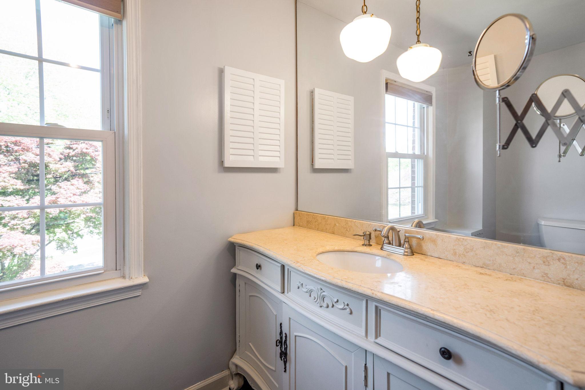 STONEGATE - Residential