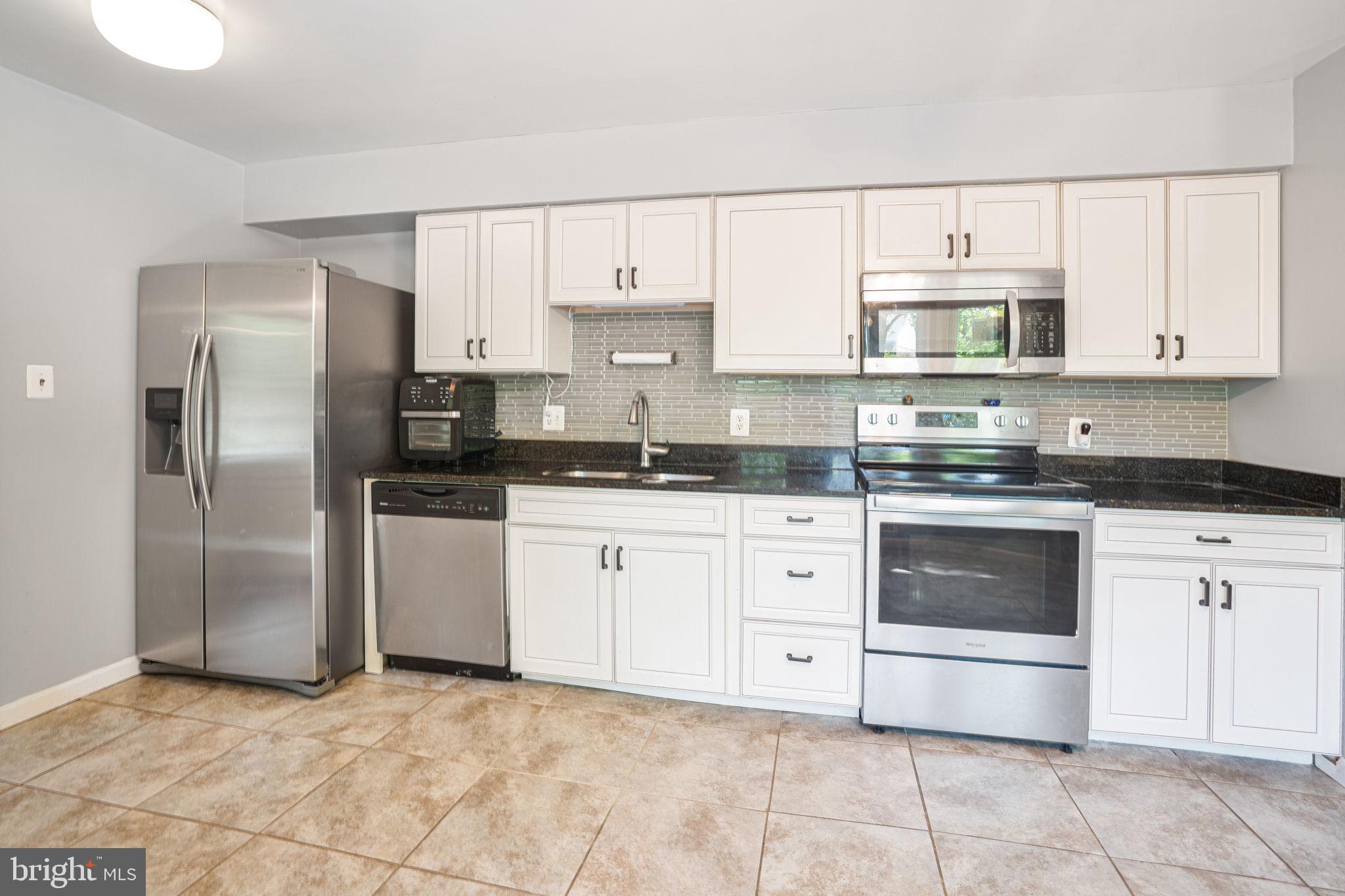 STONEGATE - Residential