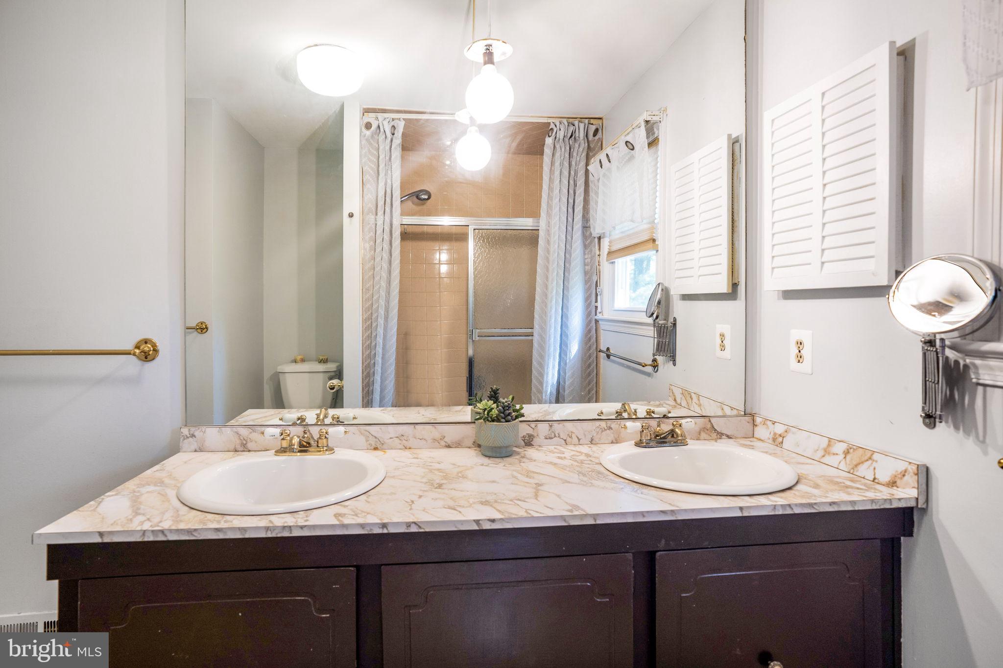 STONEGATE - Residential