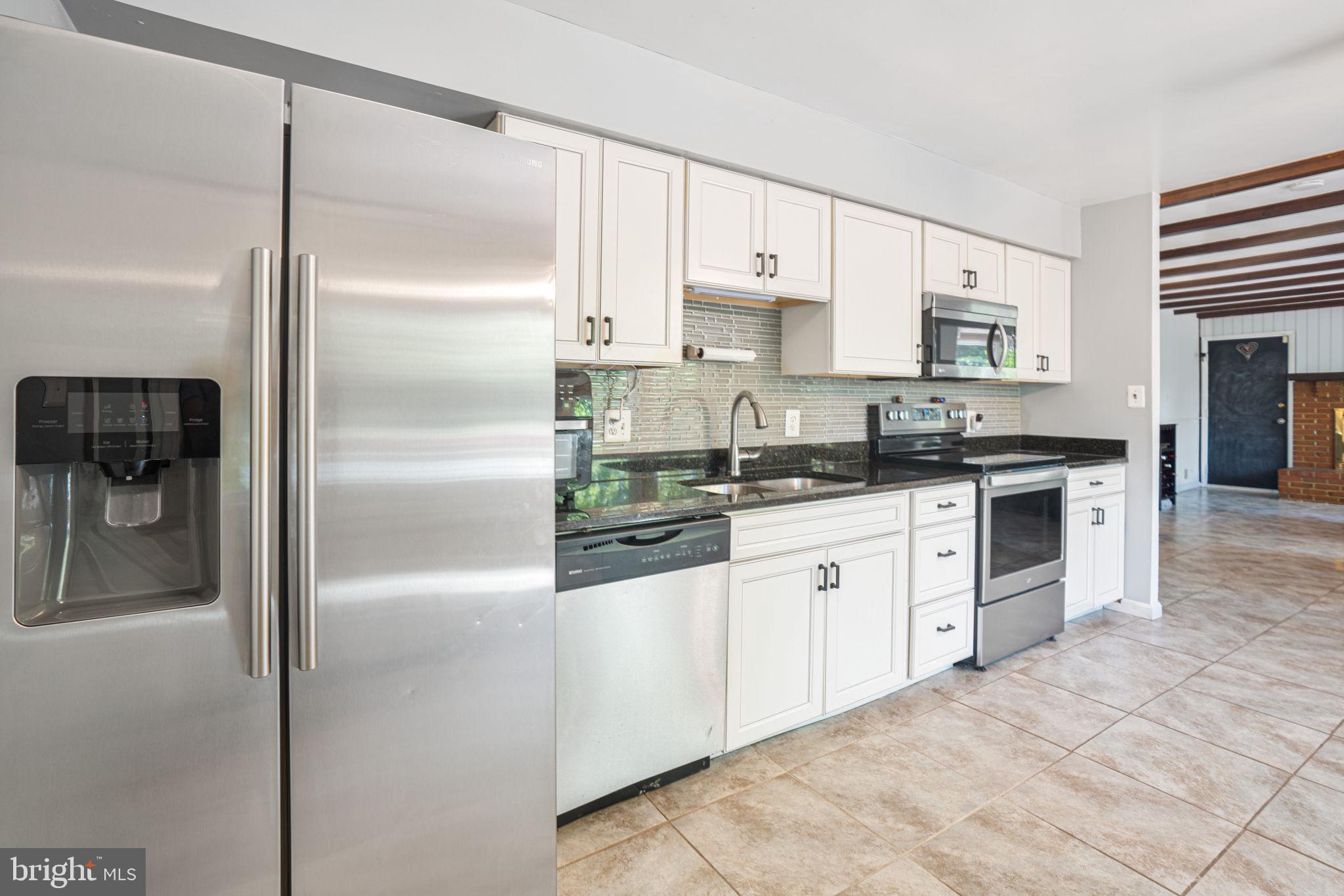 STONEGATE - Residential