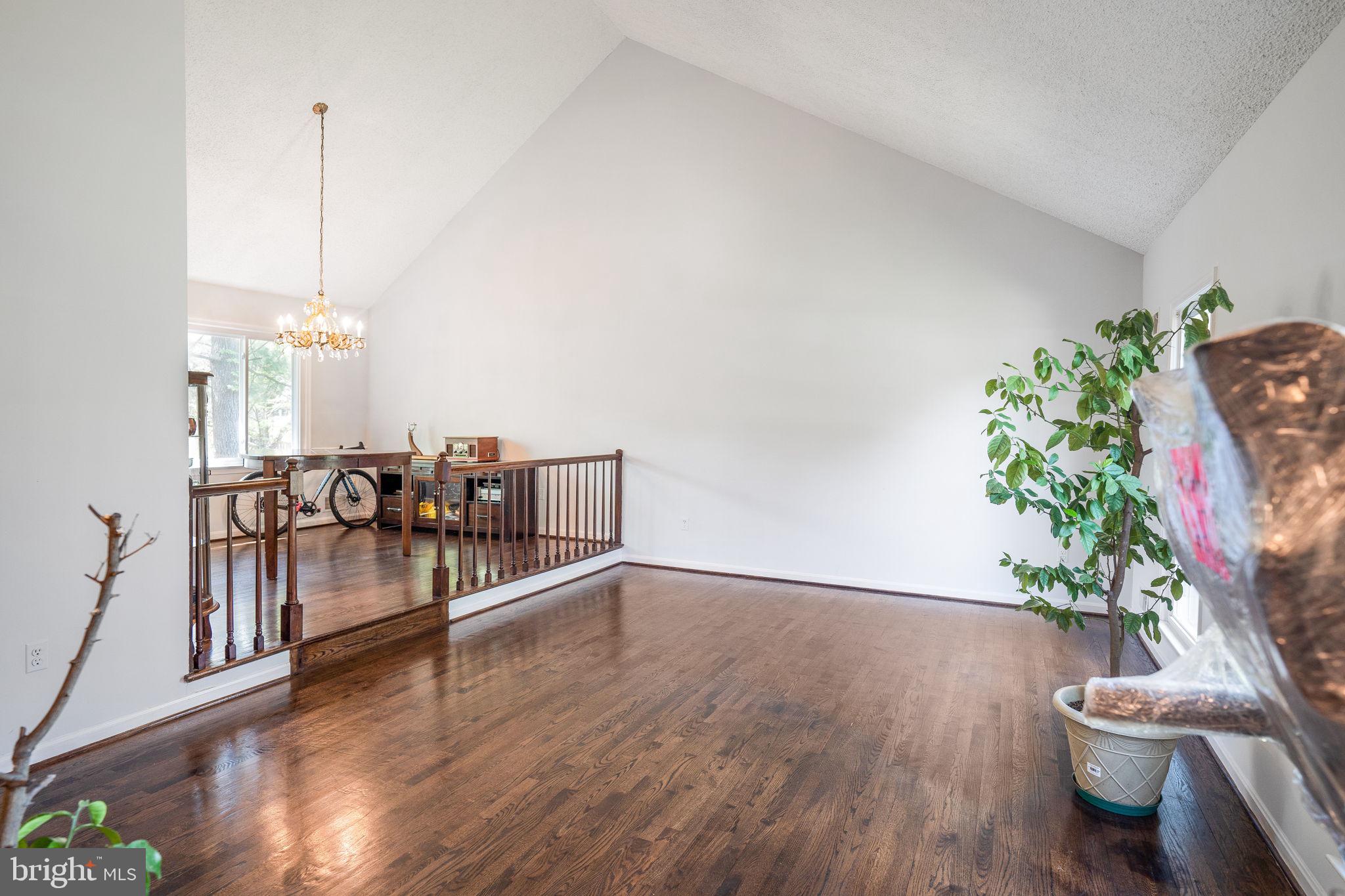 STONEGATE - Residential