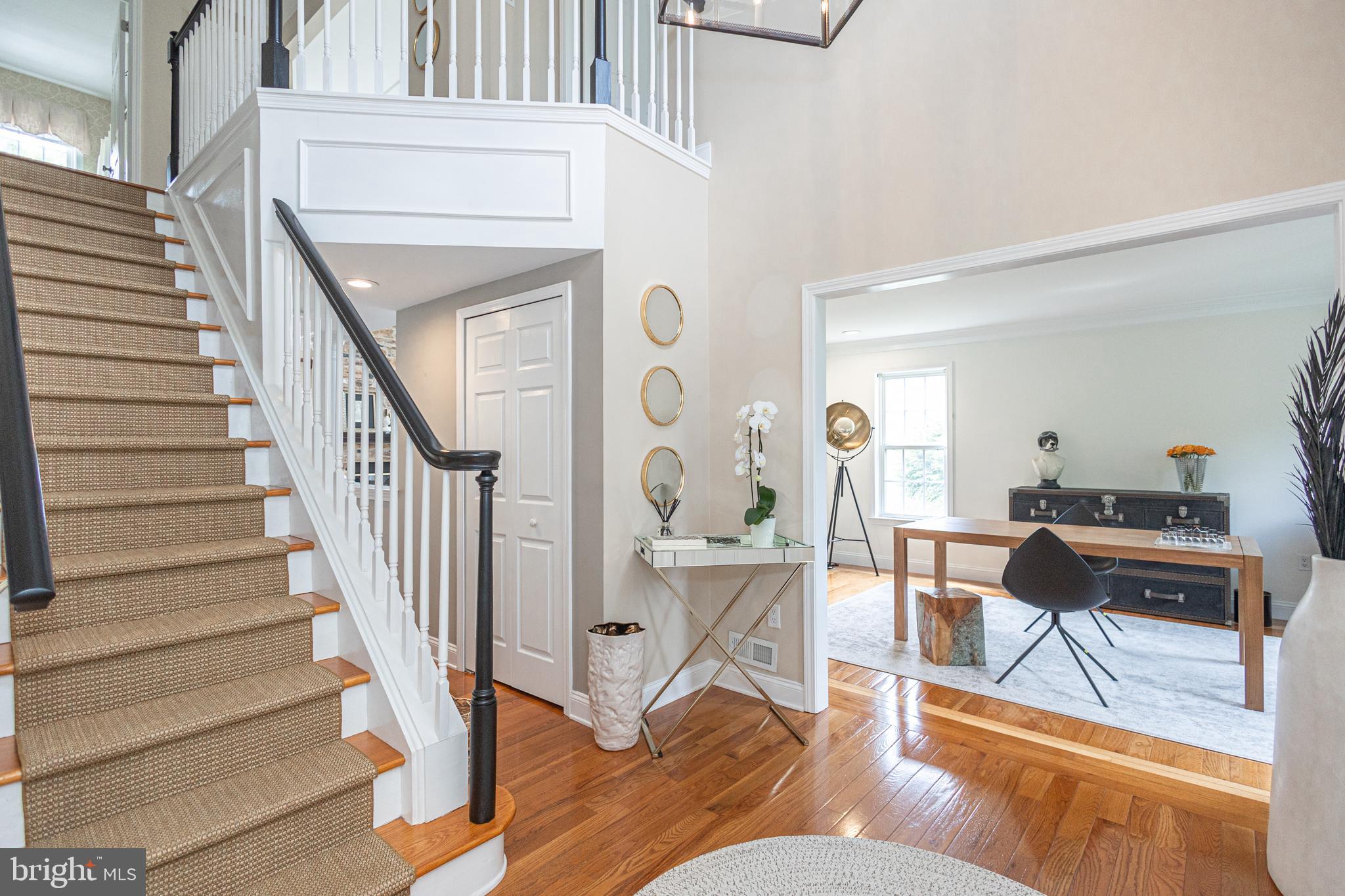 LONGSHORE ESTS - Residential