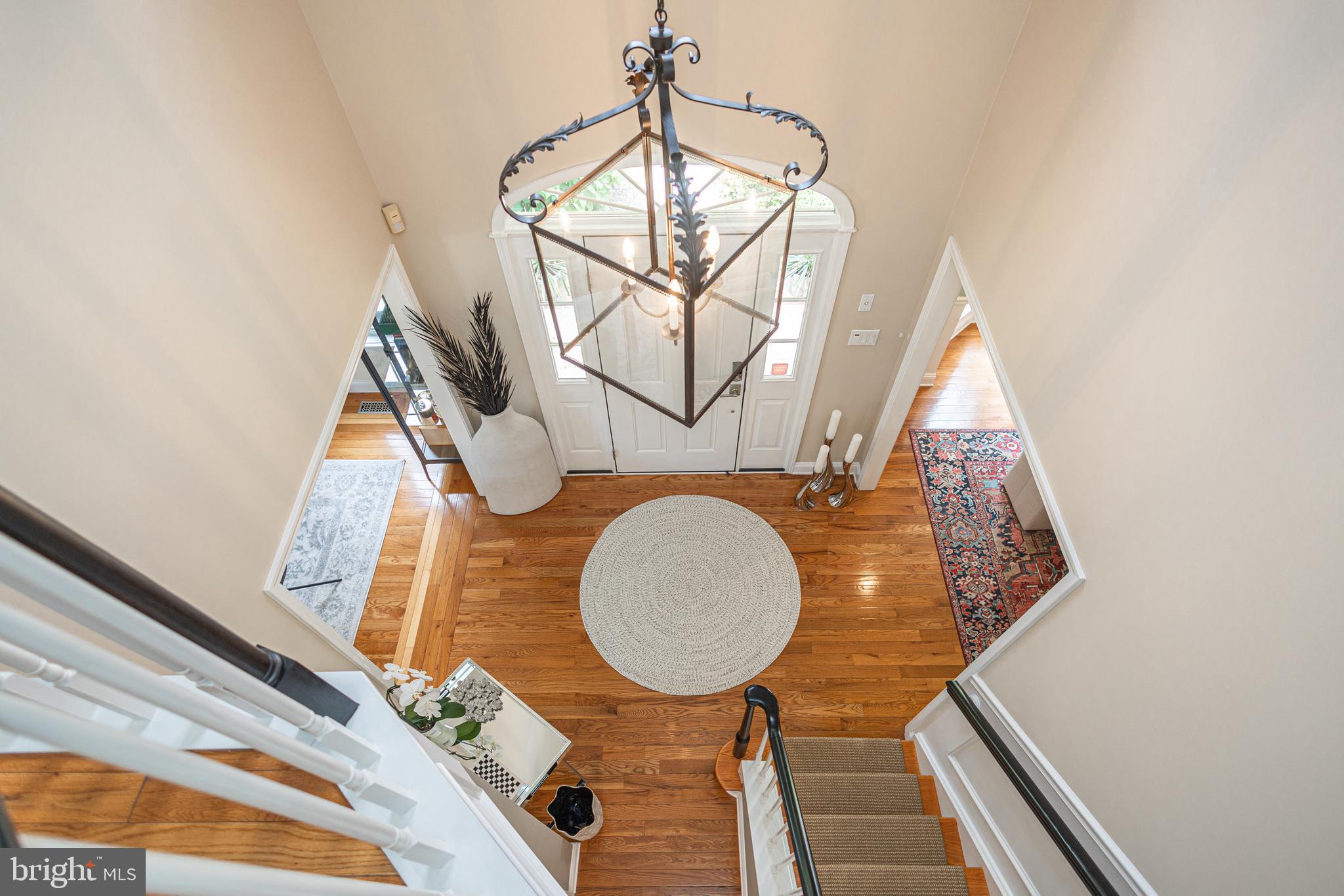 LONGSHORE ESTS - Residential