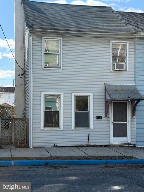 Townhouse For Sale - 112 N Main Street<br/> TOPTON, PA 19562