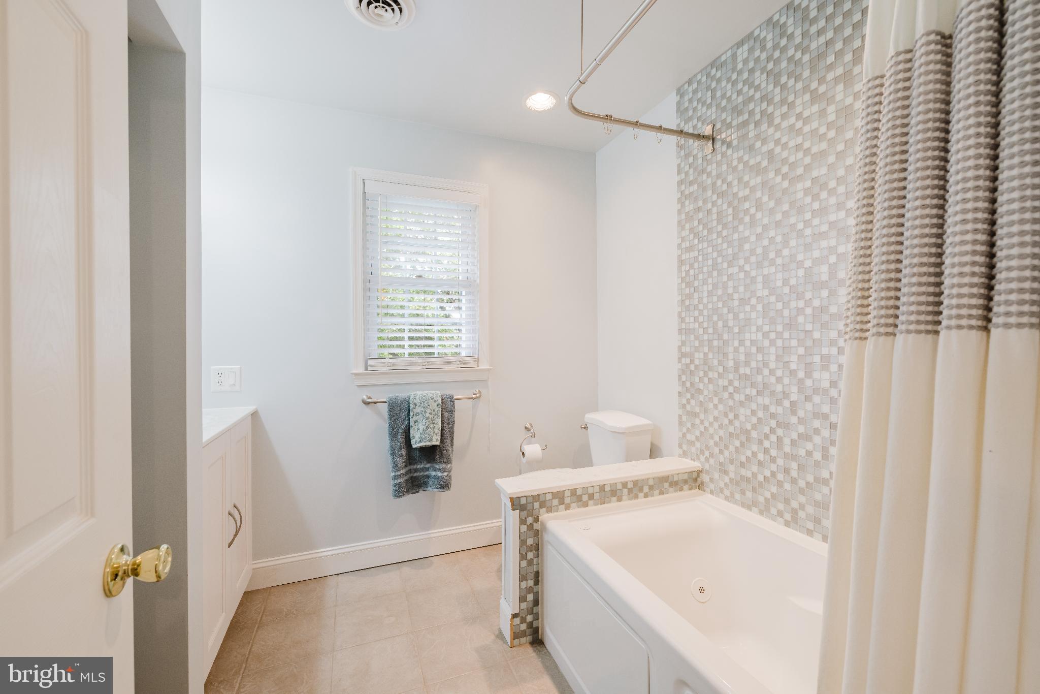 AVONDALE RUN - Residential