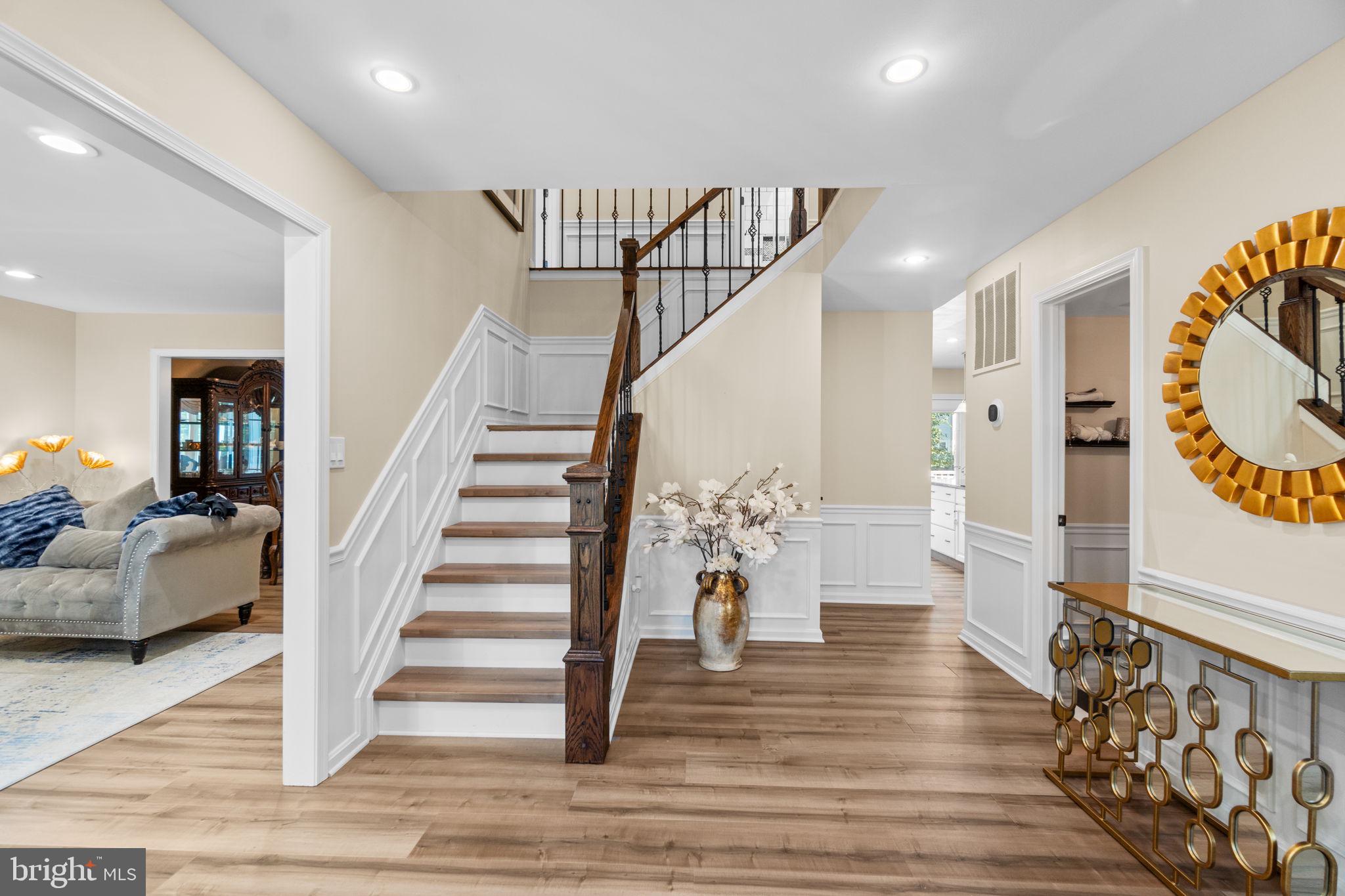 7803 BREAKSTONE COURT