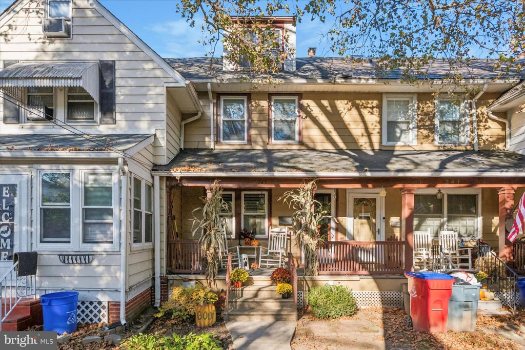 Photo of 243 Monroe Street, BRISTOL, PA 19007 (MLS # PABU2108618)