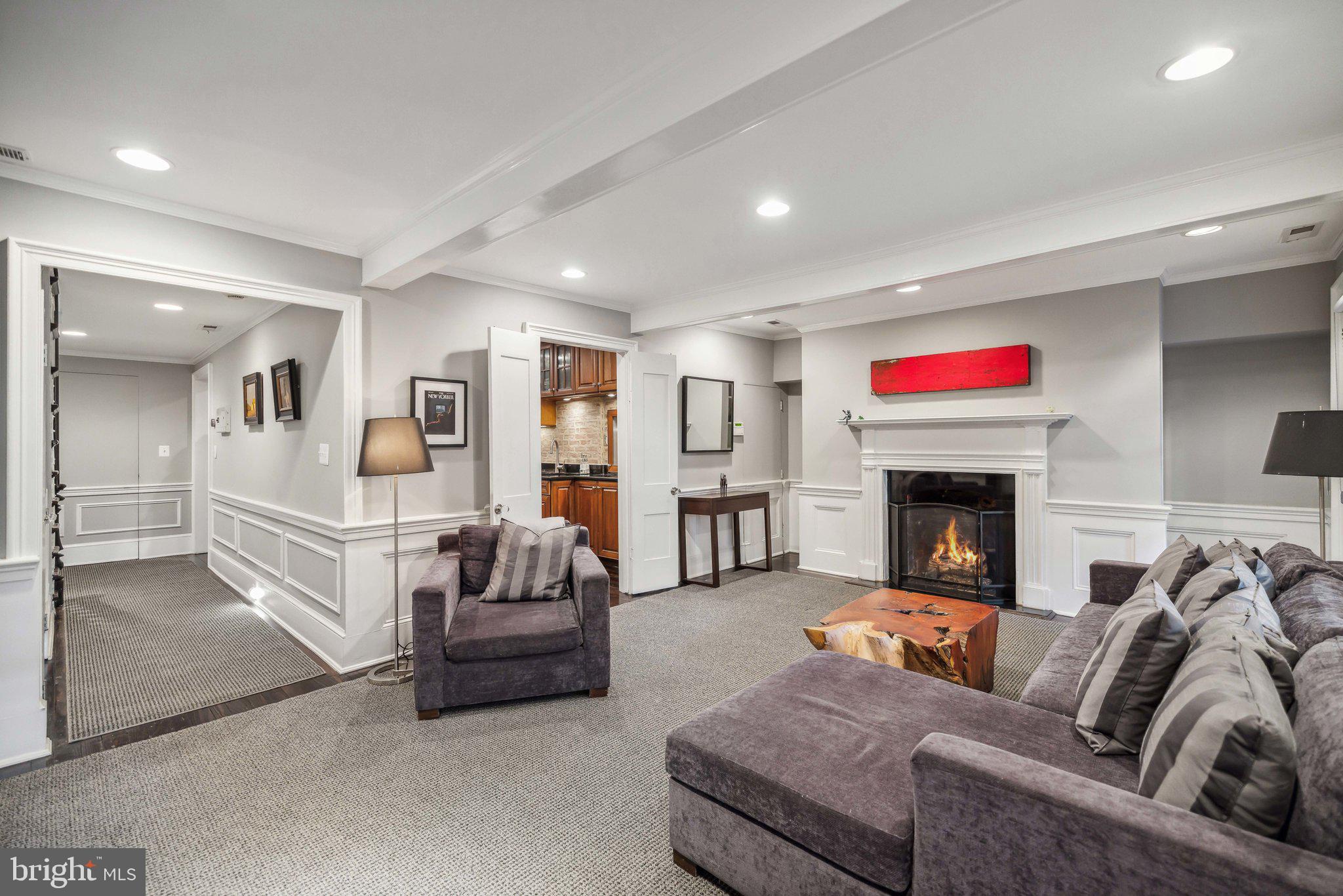LOGAN CIRCLE - Residential
