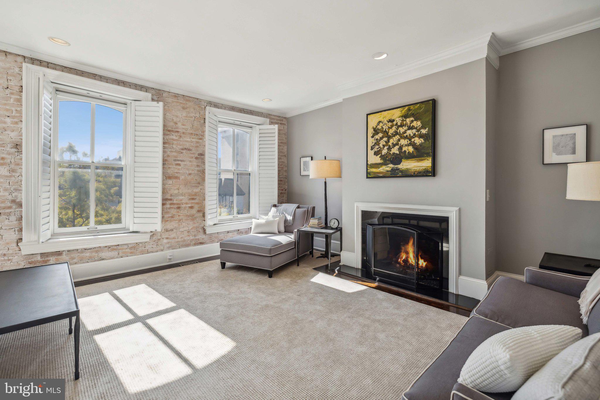 LOGAN CIRCLE - Residential