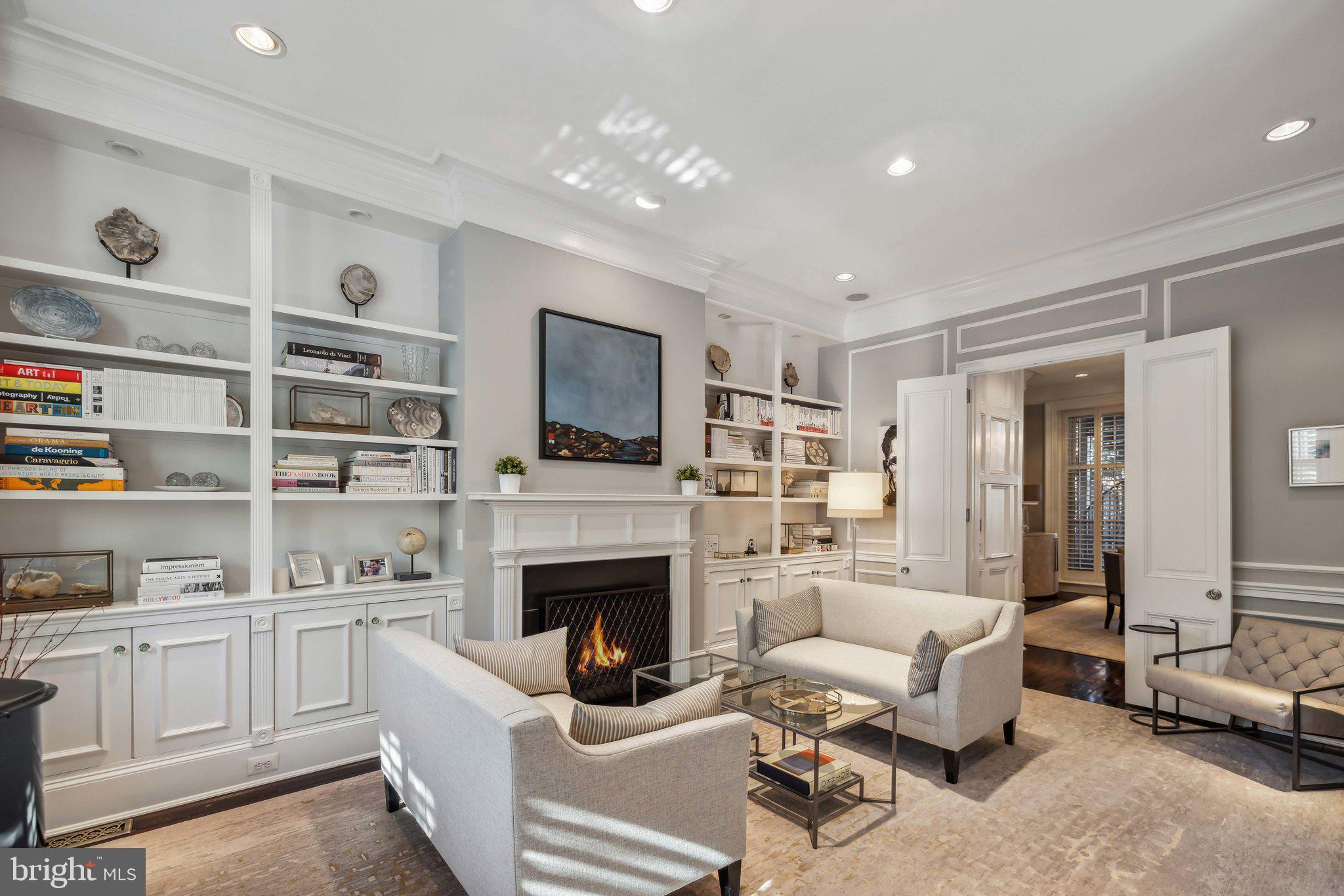 LOGAN CIRCLE - Residential