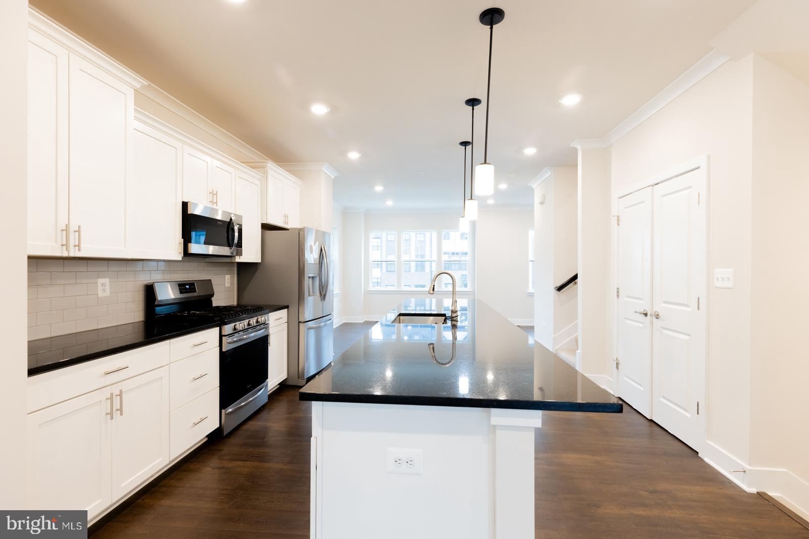 TANYARD SHORES - Residential