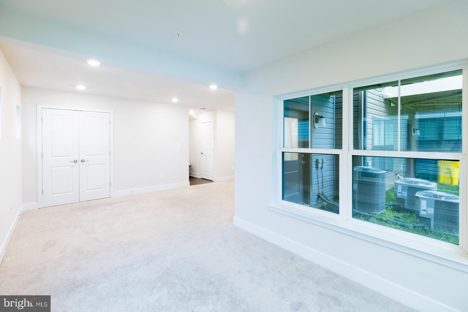 TANYARD SHORES - Residential