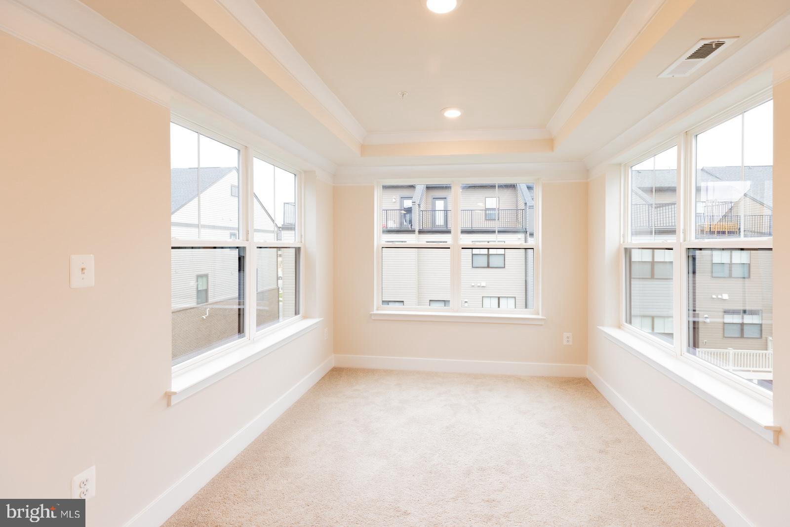 TANYARD SHORES - Residential