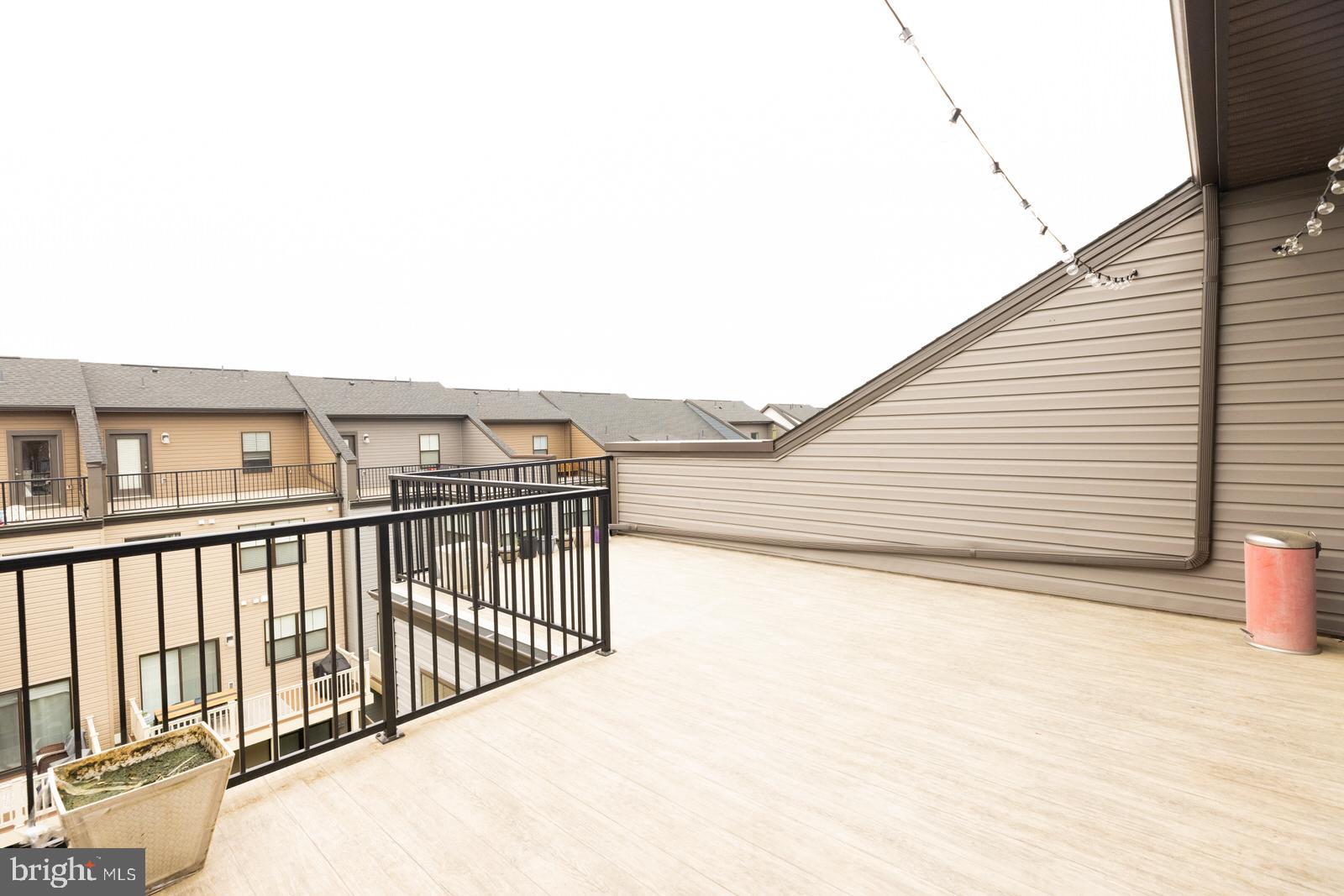 TANYARD SHORES - Residential