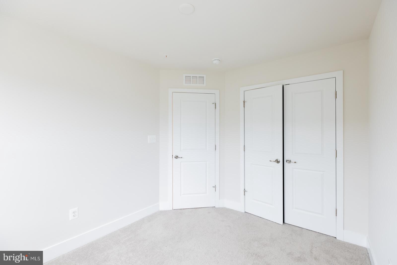 TANYARD SHORES - Residential