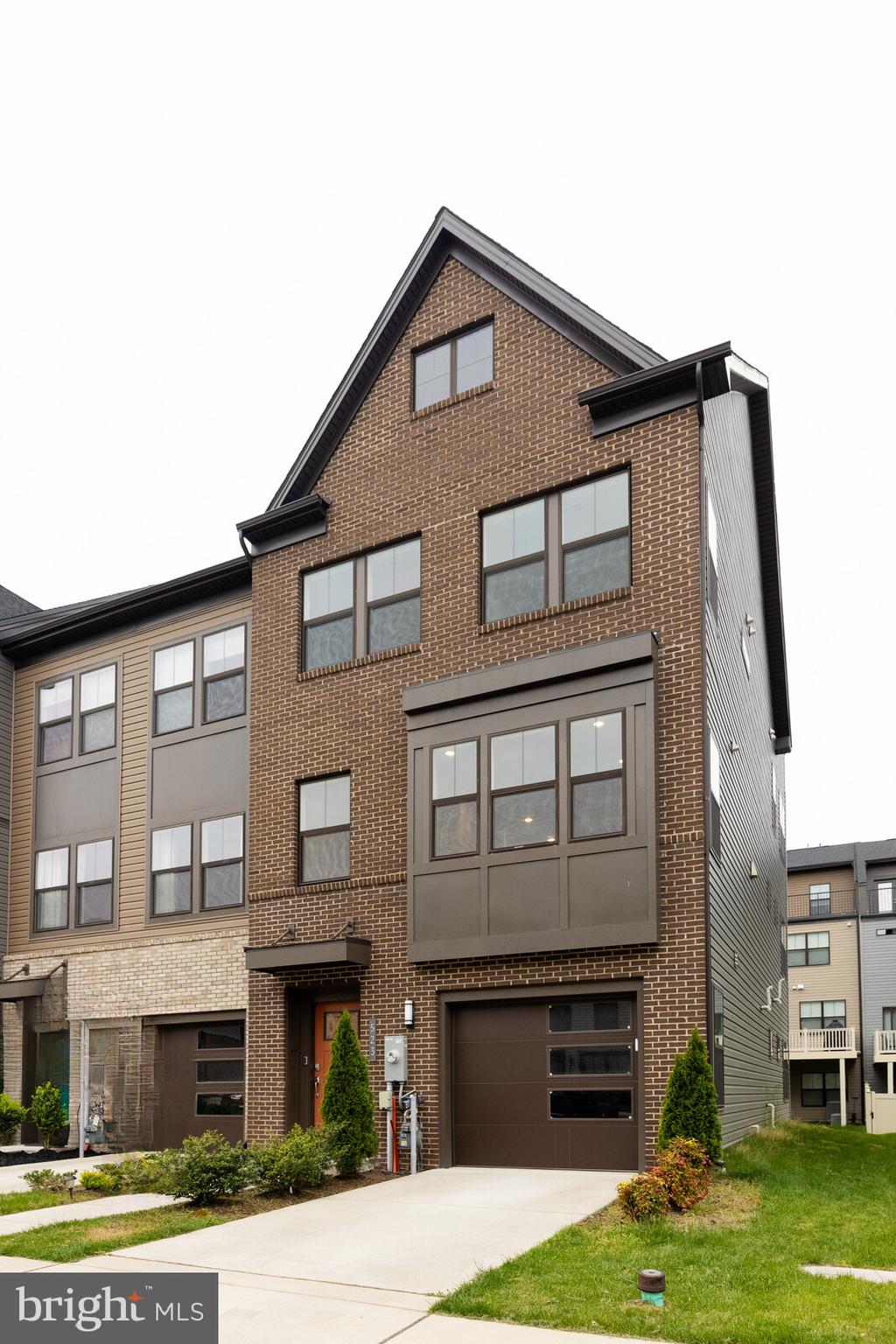 TANYARD SHORES - Residential