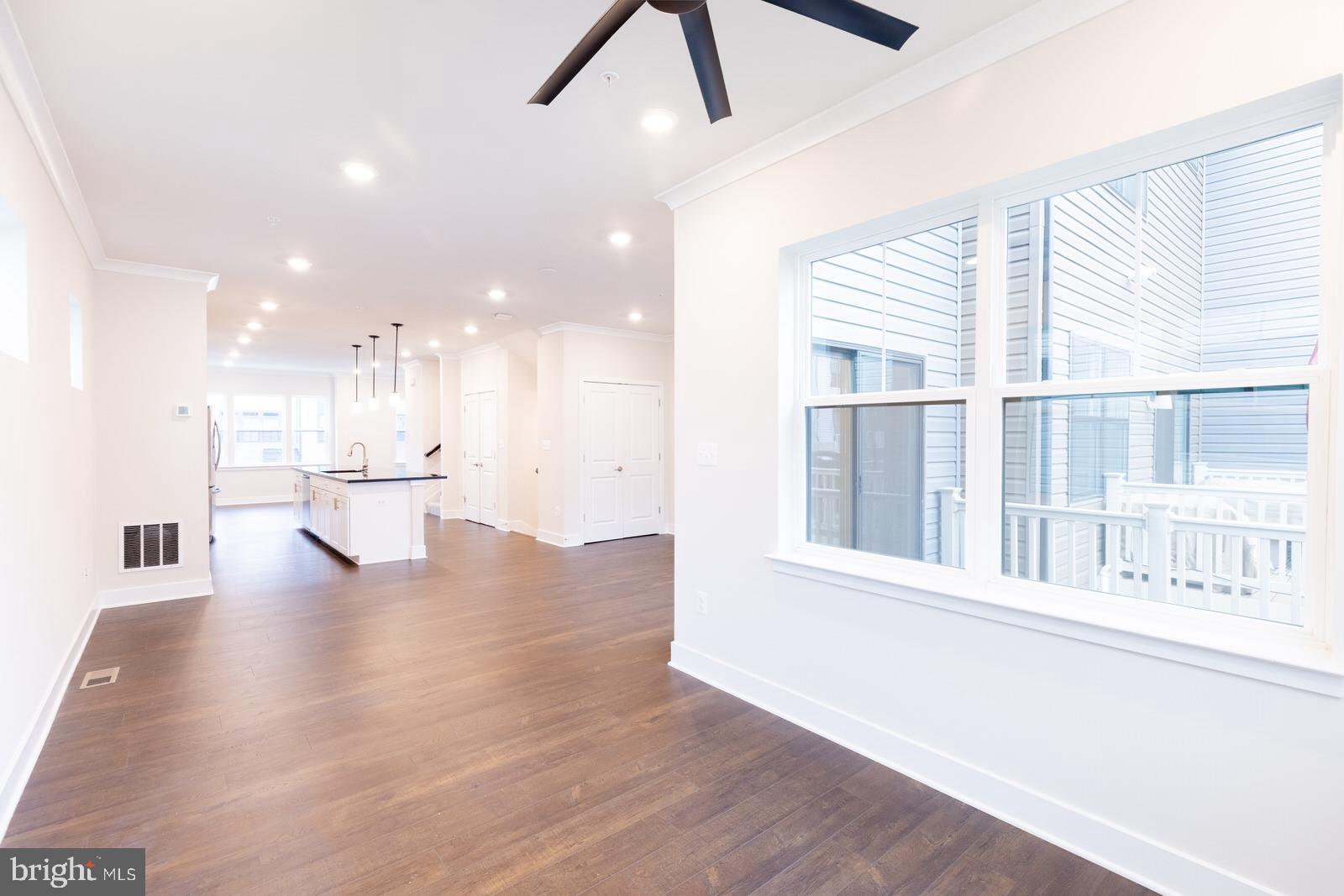 TANYARD SHORES - Residential