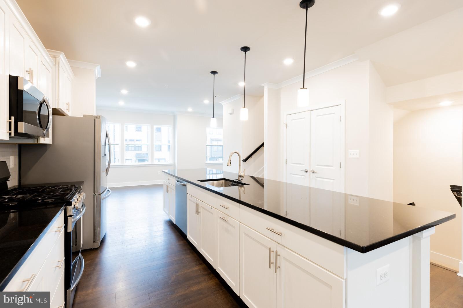 TANYARD SHORES - Residential