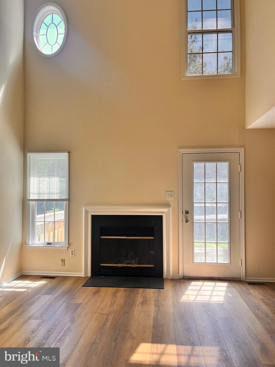 13 BENJAMIN RUSH LANE