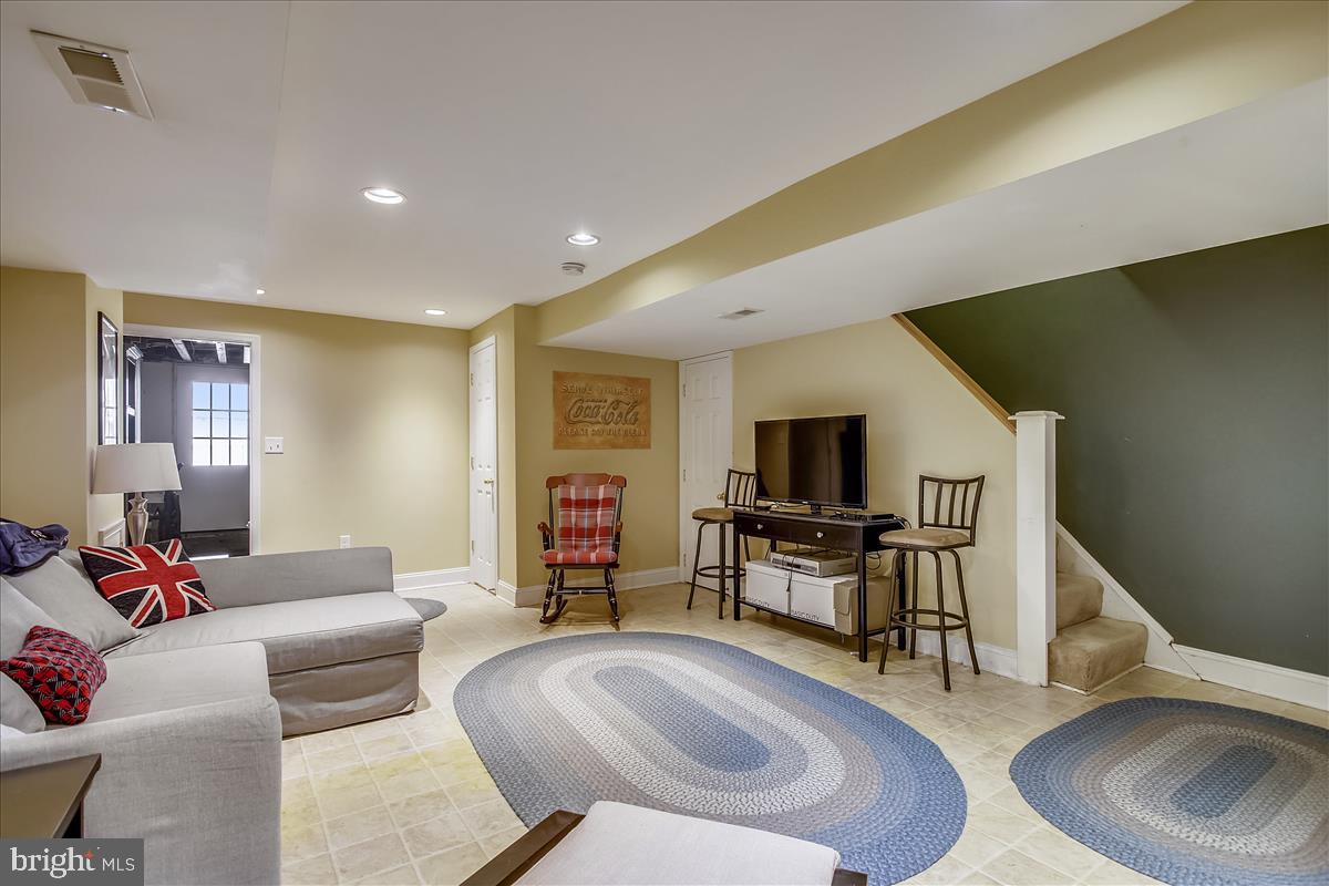 EDNOR GARDENS HISTORIC DISTRICT - Residential