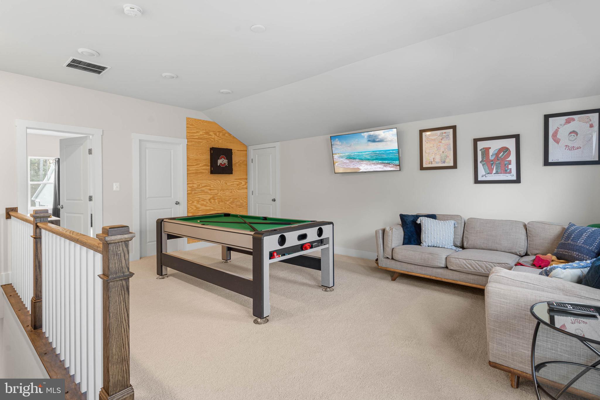 CHASE OAKS - Residential