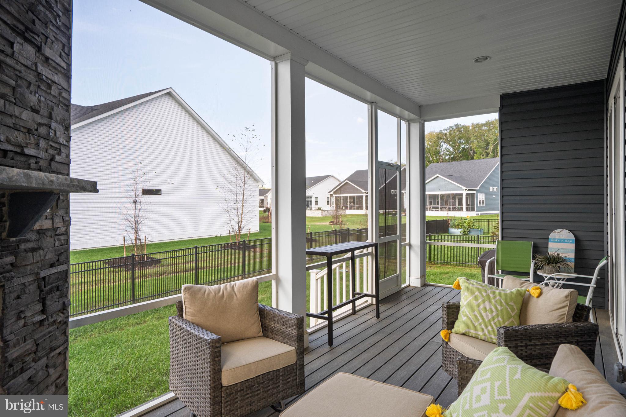 CHASE OAKS - Residential