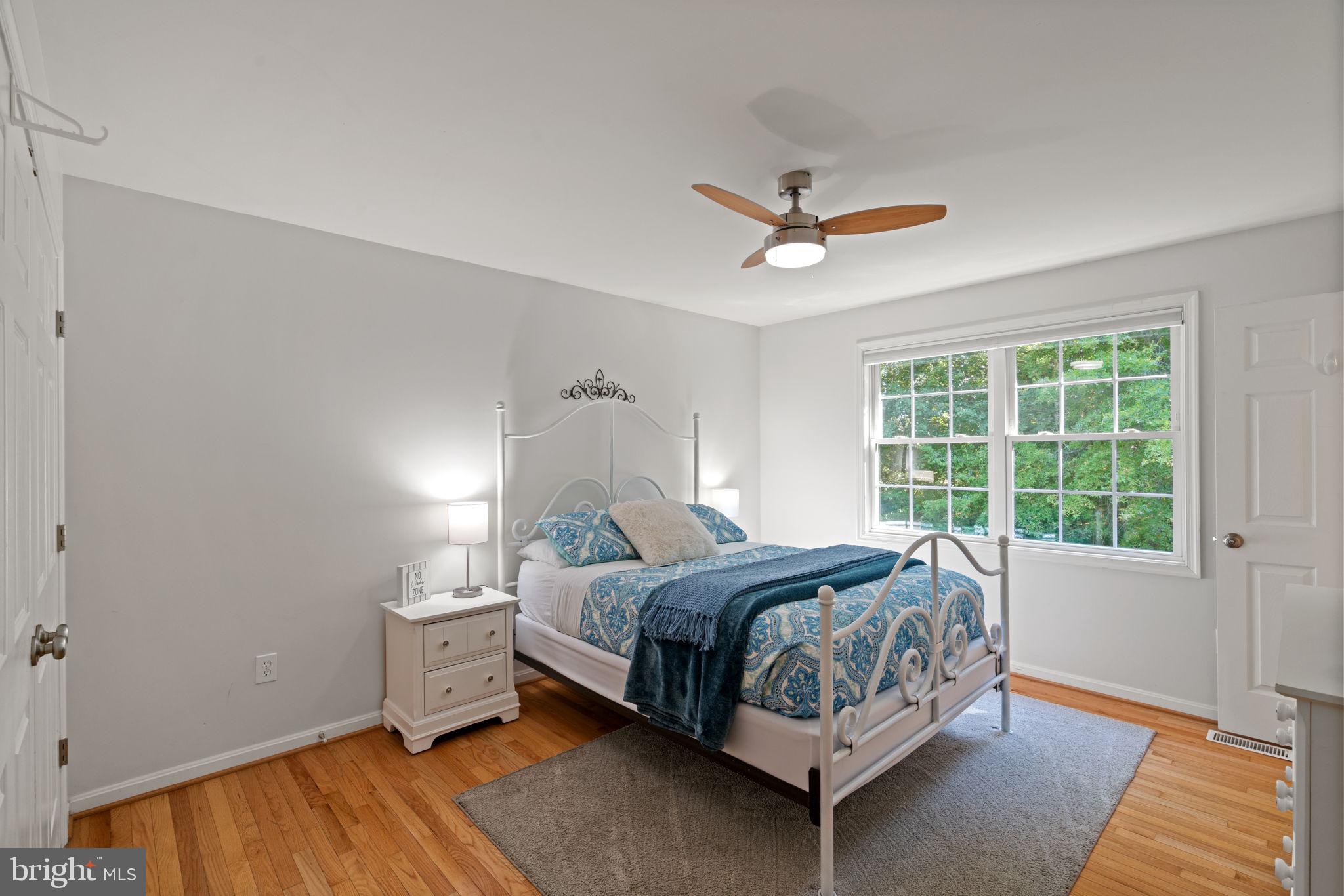 SUNNING HILLS - Residential