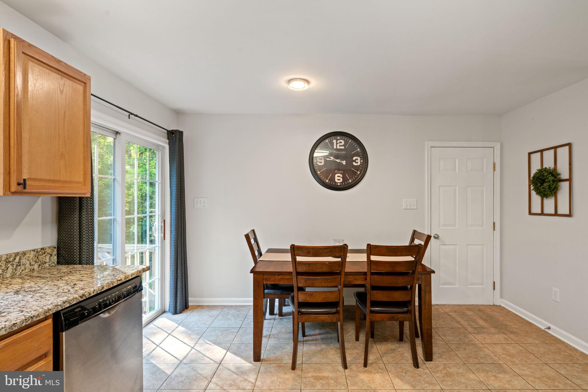 SUNNING HILLS - Residential