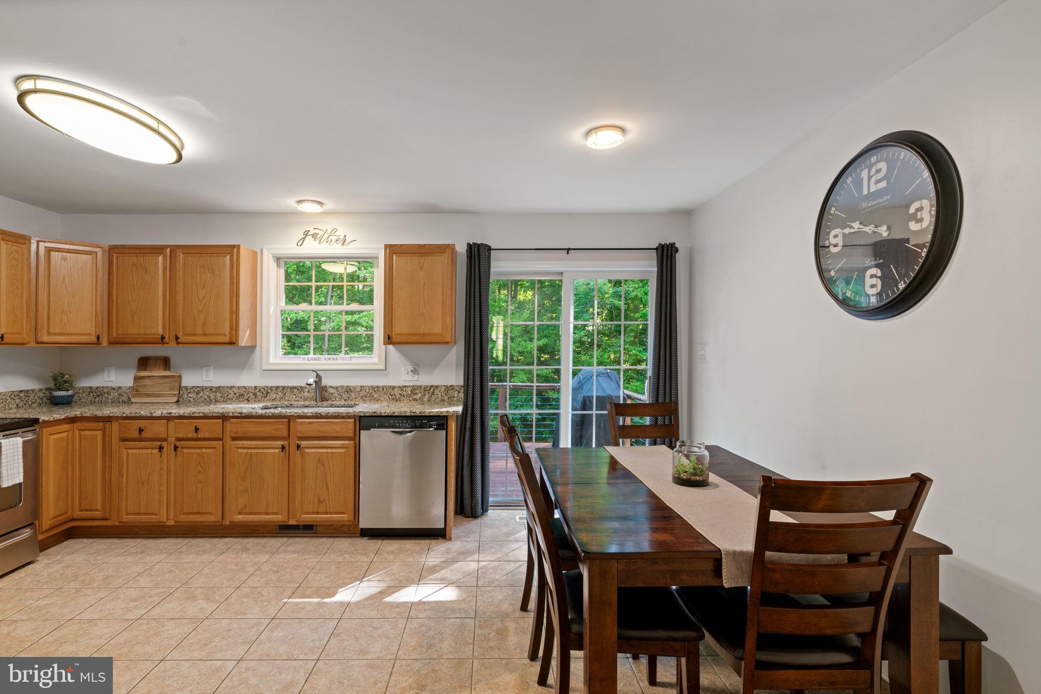 SUNNING HILLS - Residential