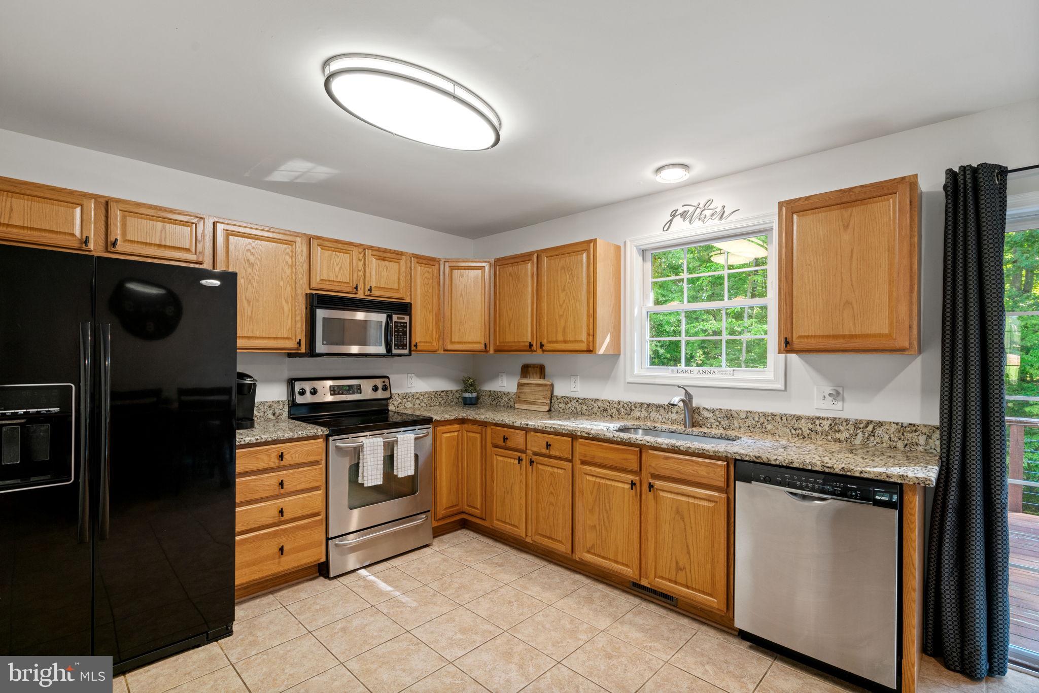 SUNNING HILLS - Residential