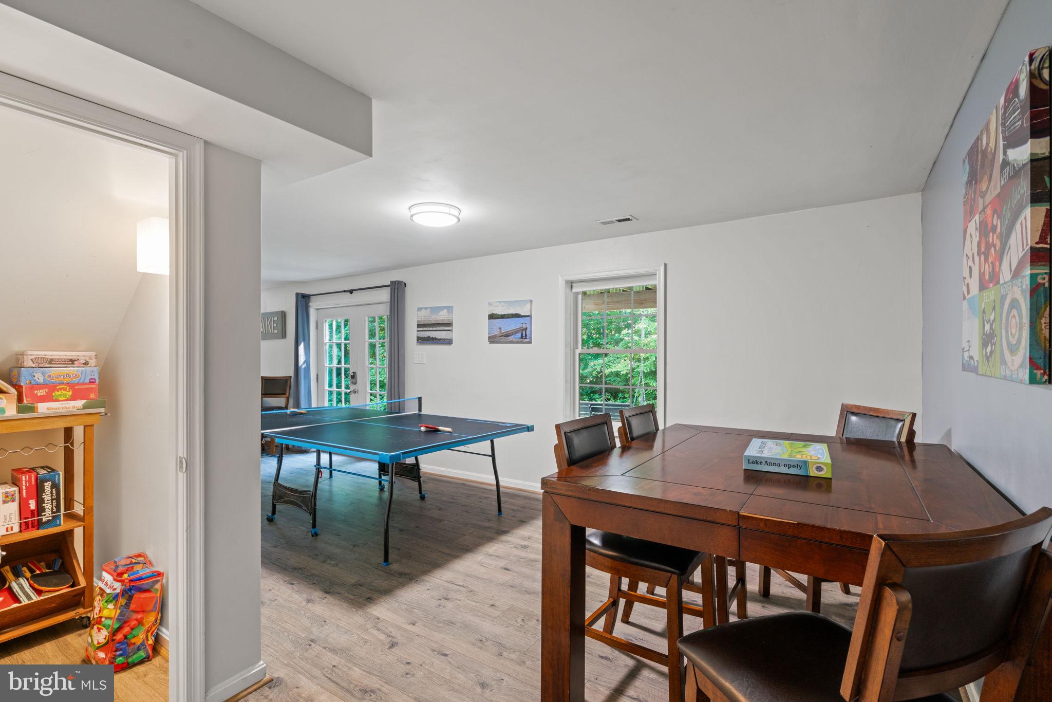 SUNNING HILLS - Residential