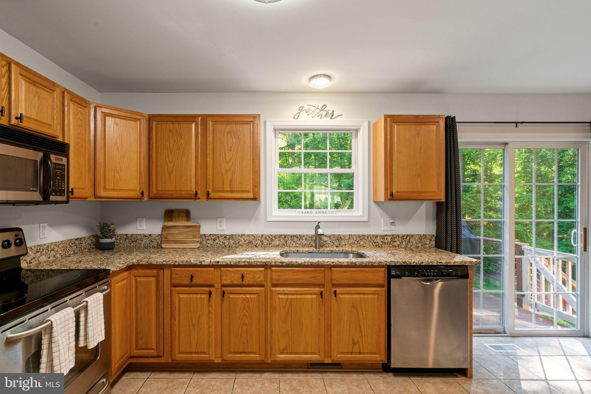 SUNNING HILLS - Residential