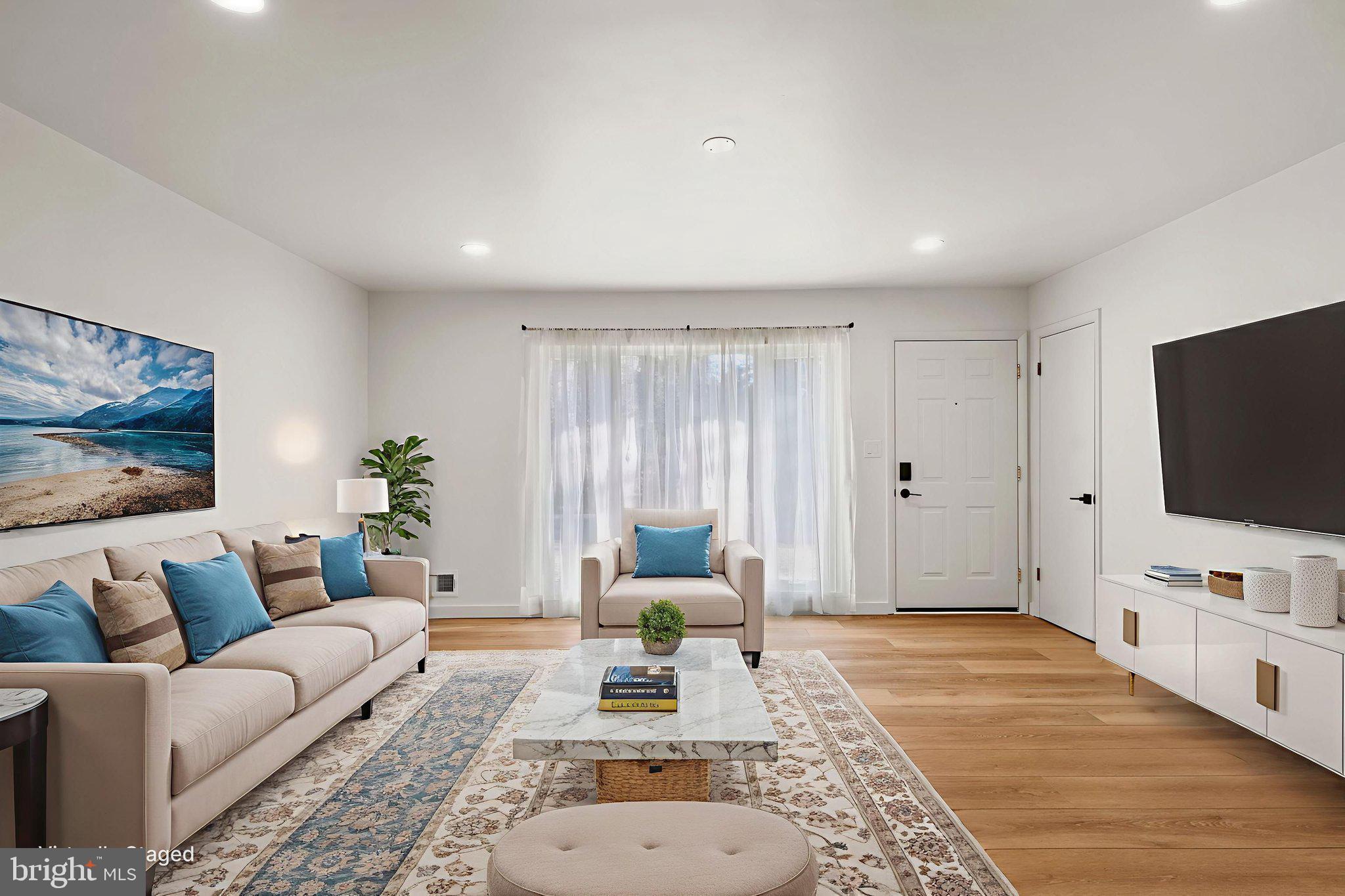 LANDHAVEN - Residential